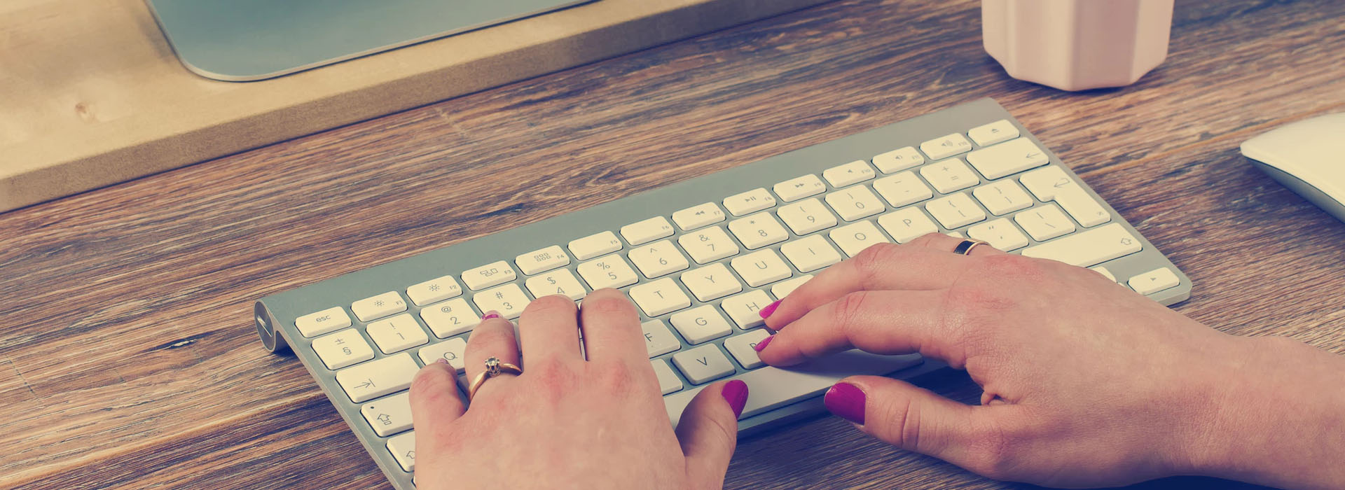 短信轰炸机网页版在线